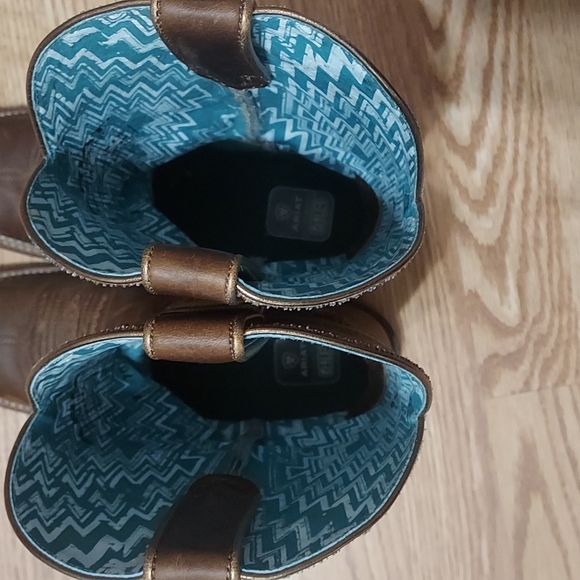 Ariat Square Toe - Picture 7 of 7